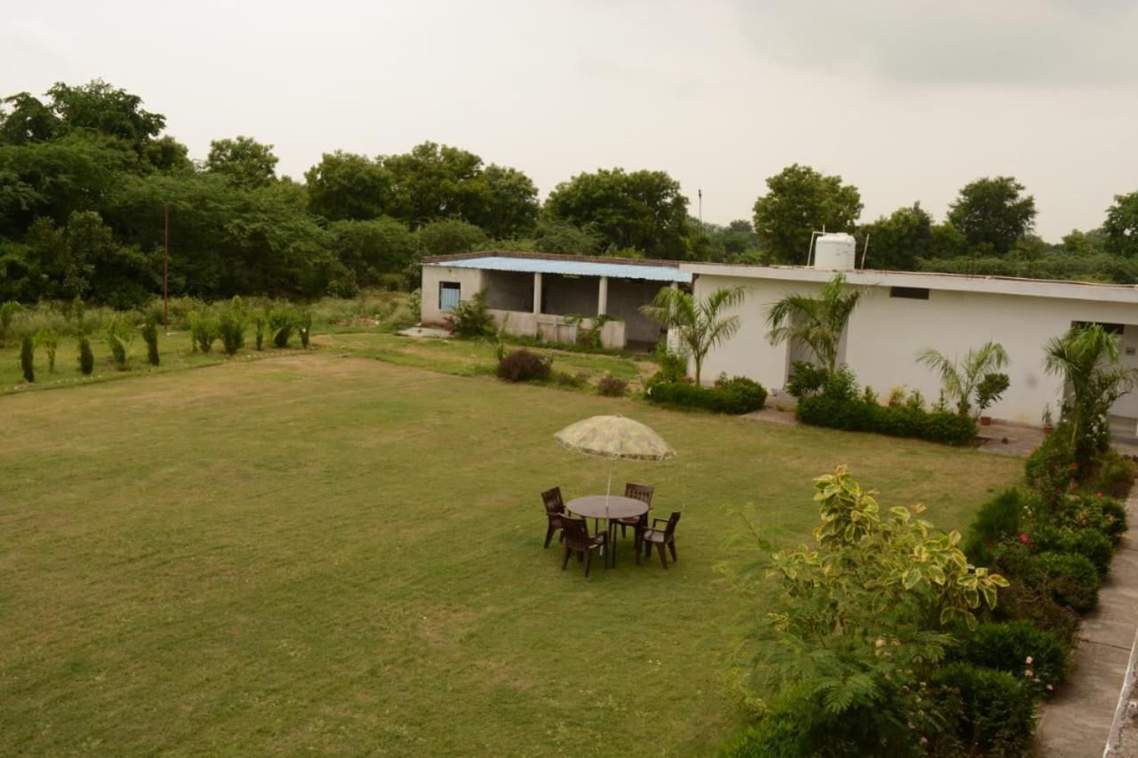 Hotel Radha Rani Mahal Khajuraho Ngoại thất bức ảnh